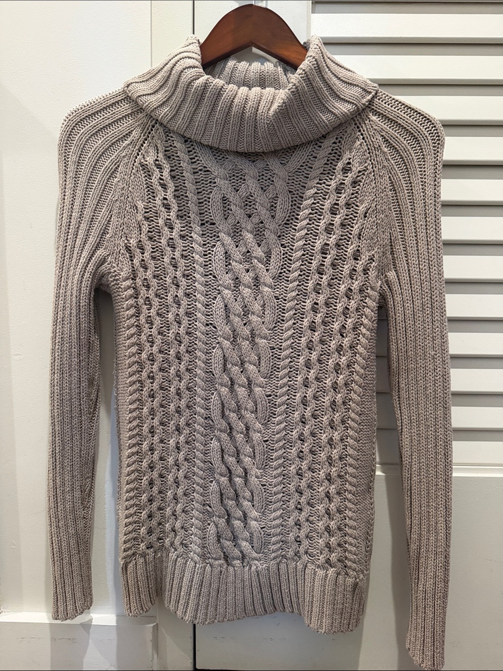 Banana Republic Beige Chunky Cable-Knit Turtleneck Sweater - XS